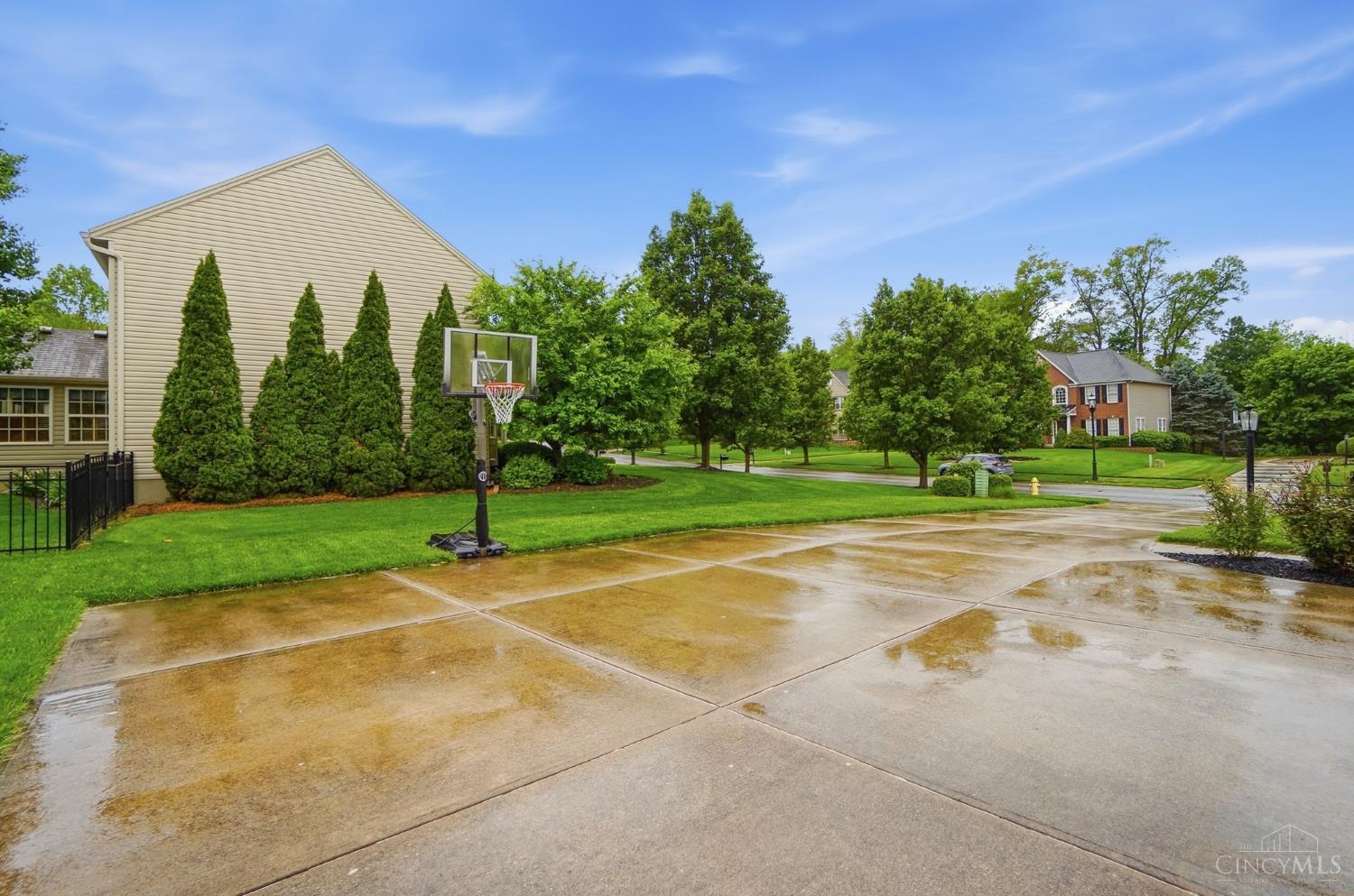 5766 Cedarview Court
