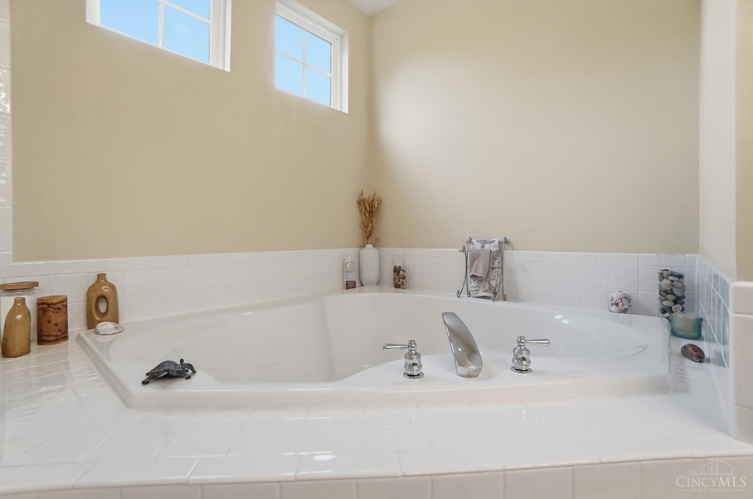 5766 Cedarview Court