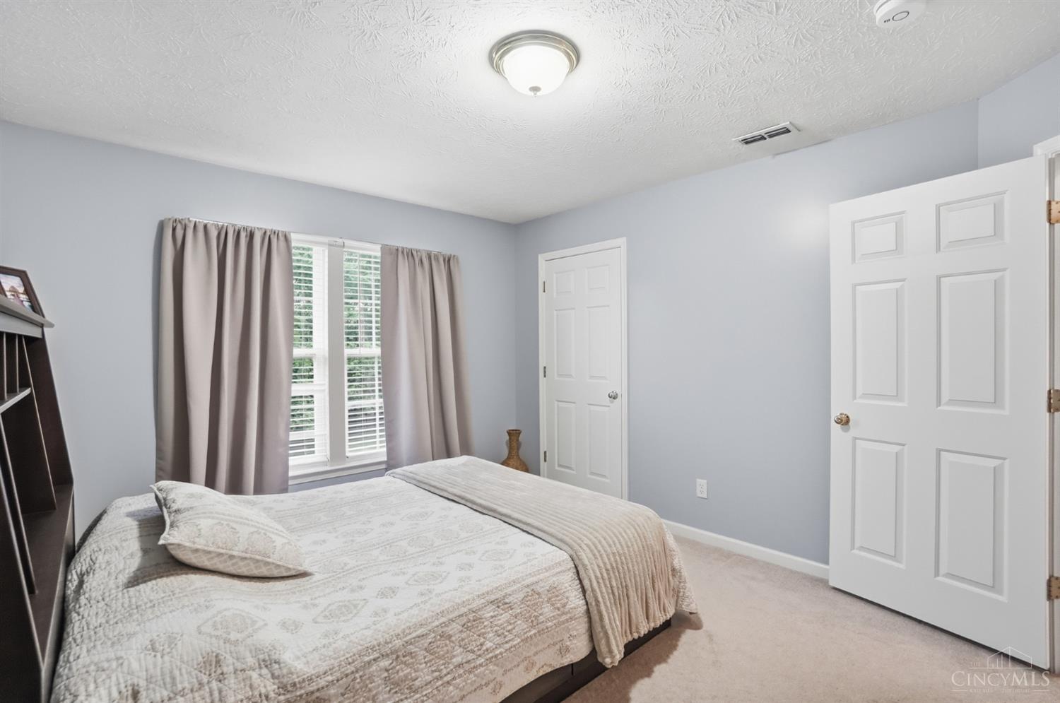 5766 Cedarview Court