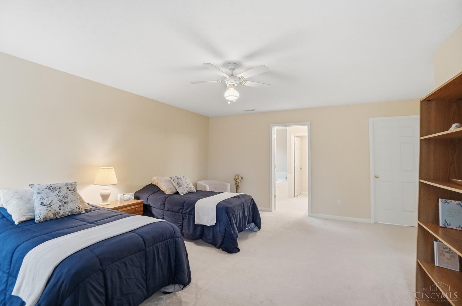 5766 Cedarview Court