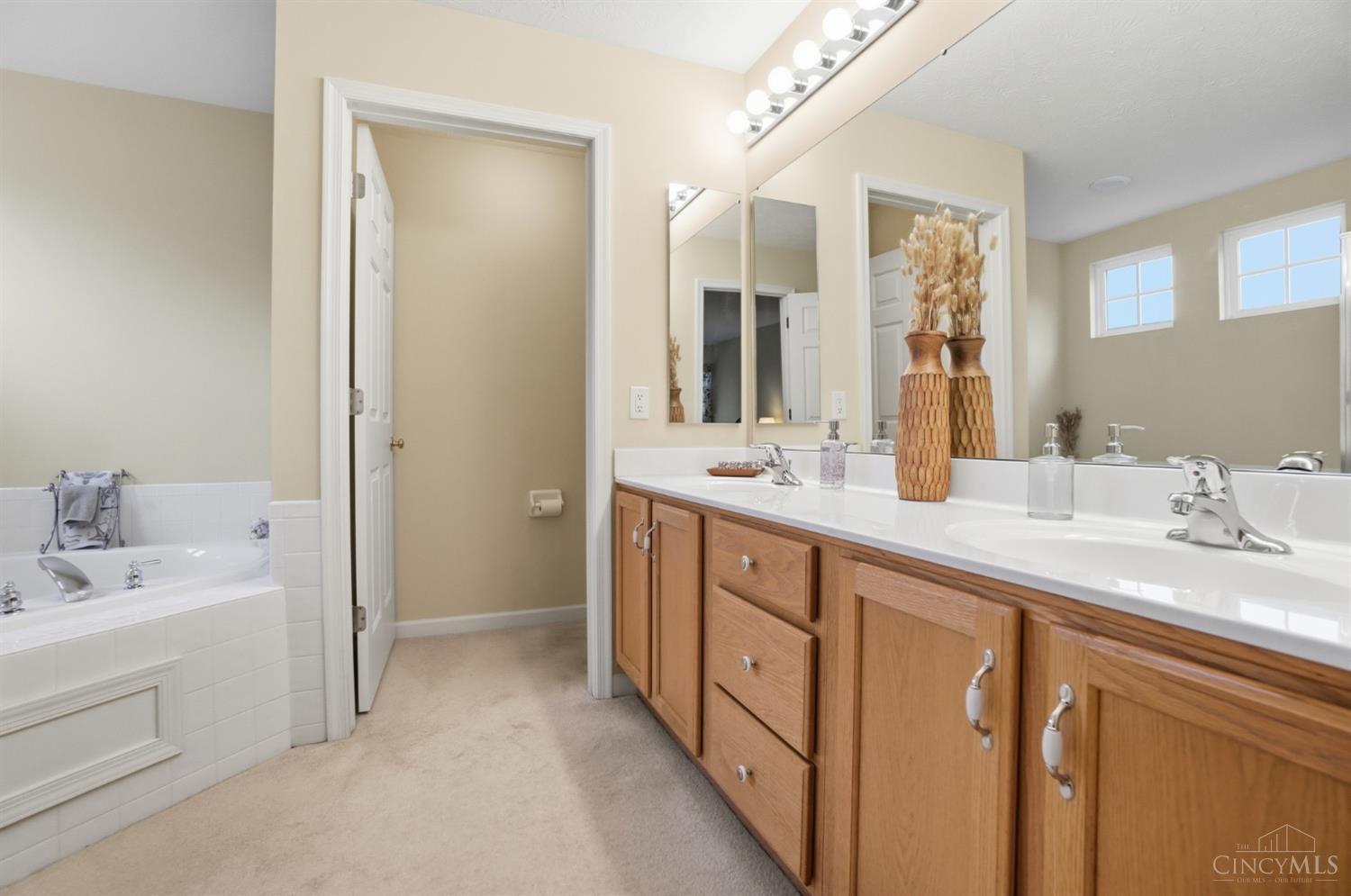 5766 Cedarview Court