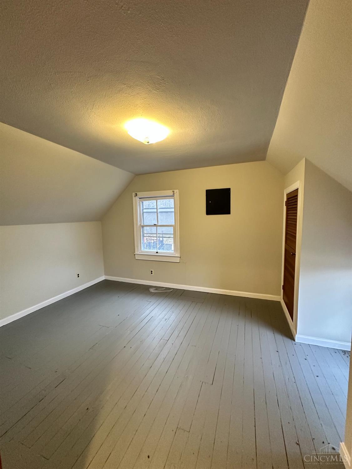 6307 Wooster Pike
