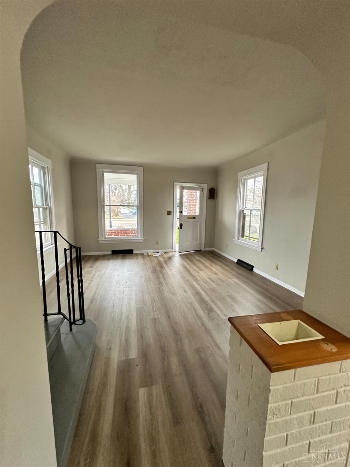 6307 Wooster Pike