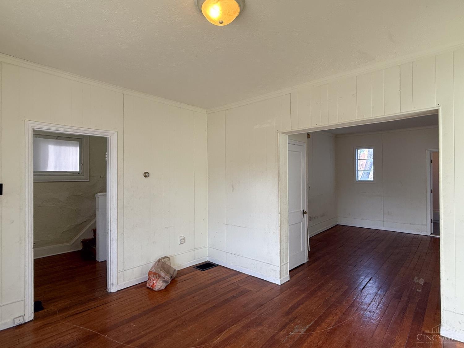 1606 Brewster Avenue