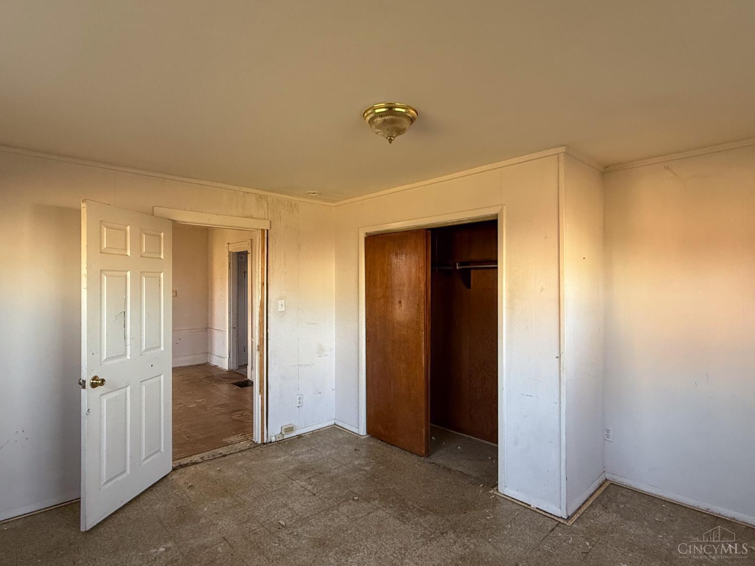 1608 Brewster Avenue