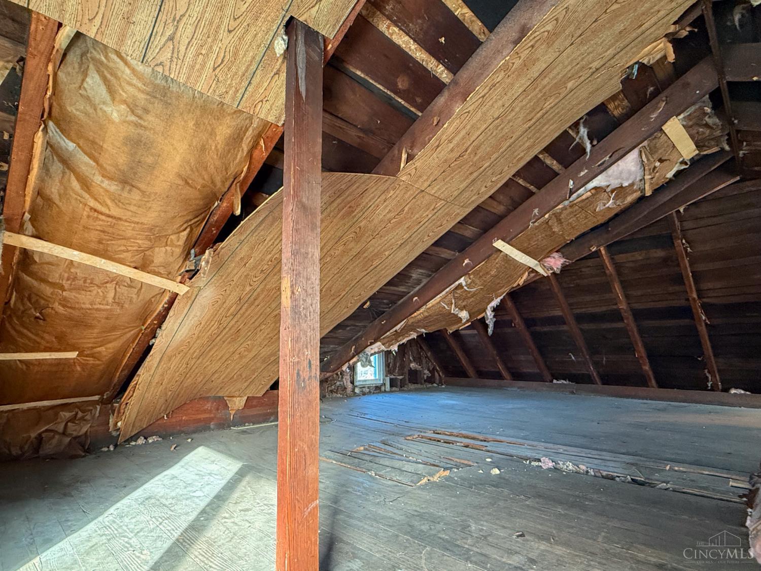 1608 Brewster Avenue