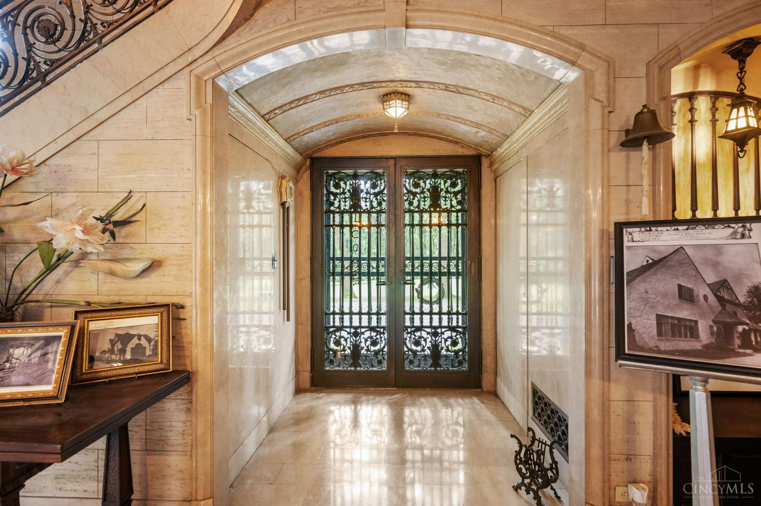 5114 Cleves Warsaw Pike