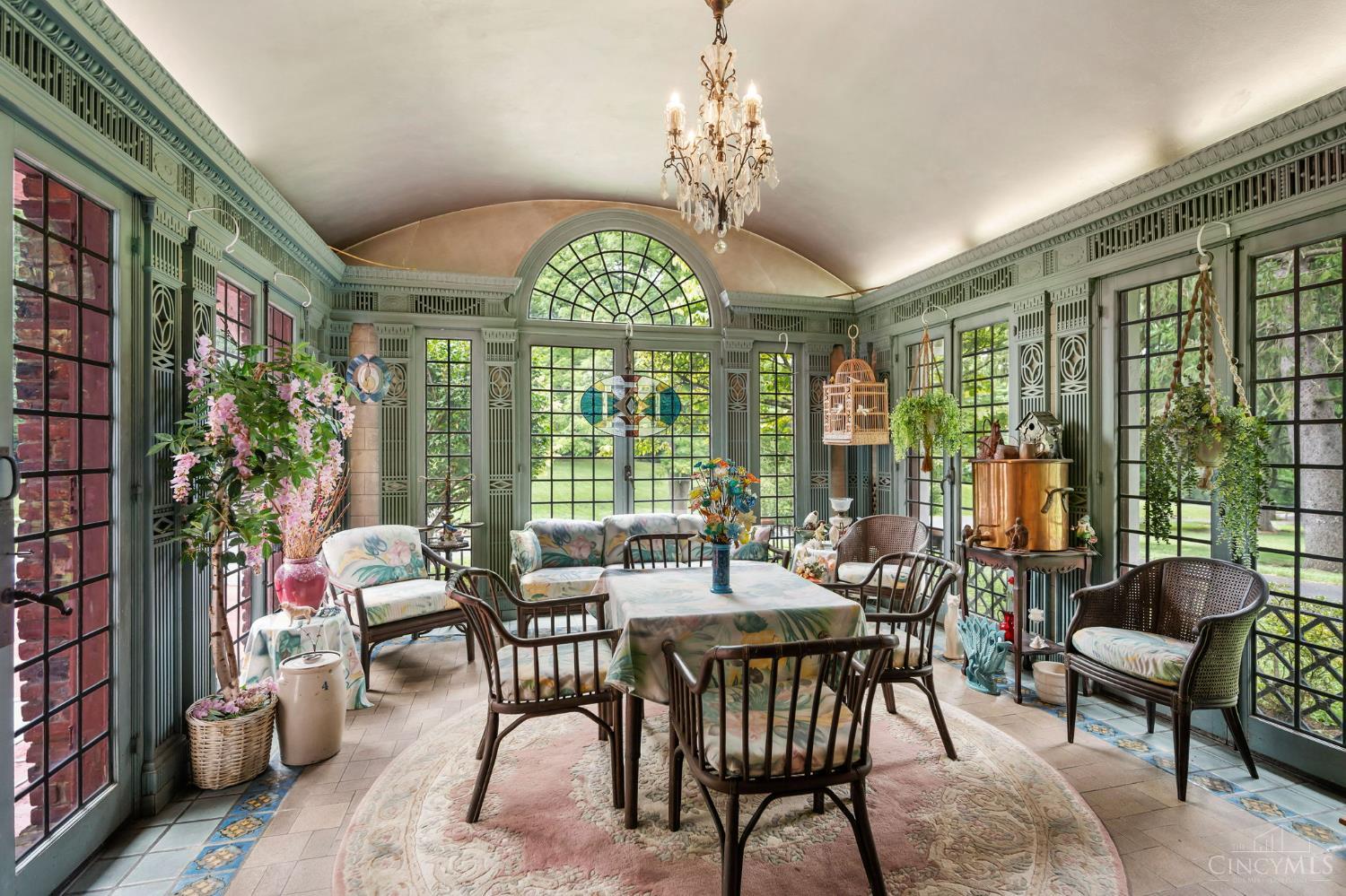 5114 Cleves Warsaw Pike