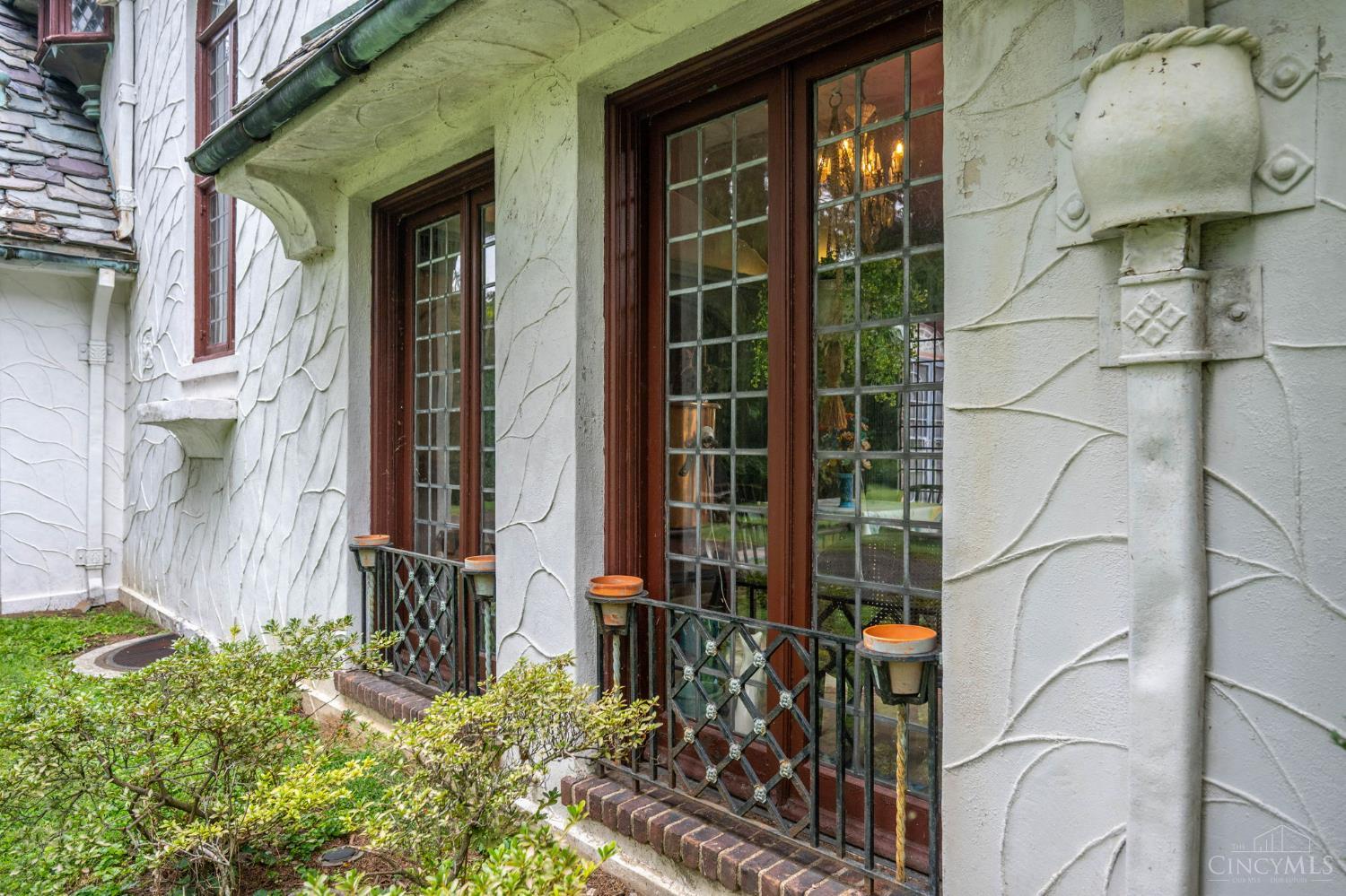 5114 Cleves Warsaw Pike