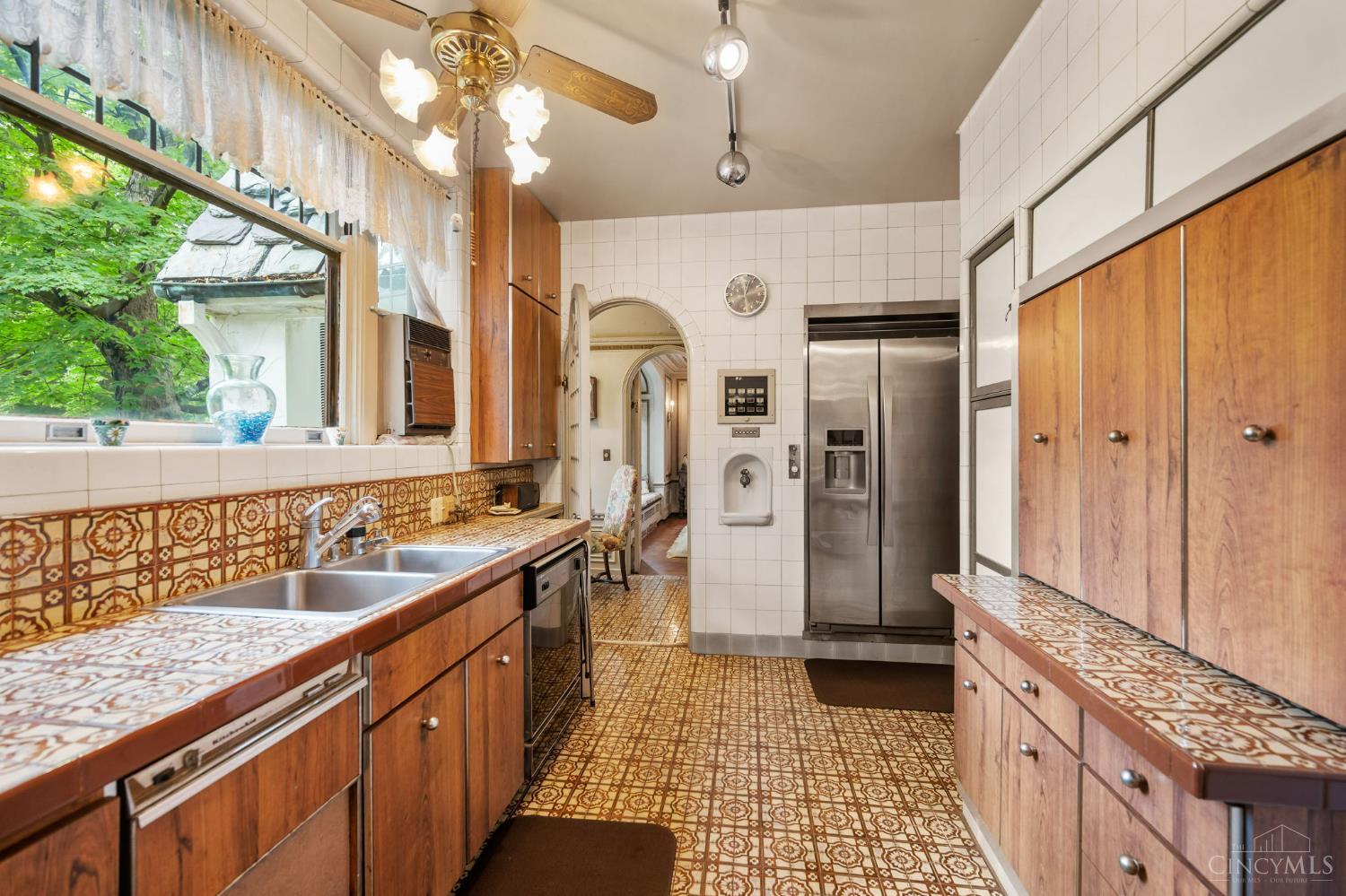 5114 Cleves Warsaw Pike