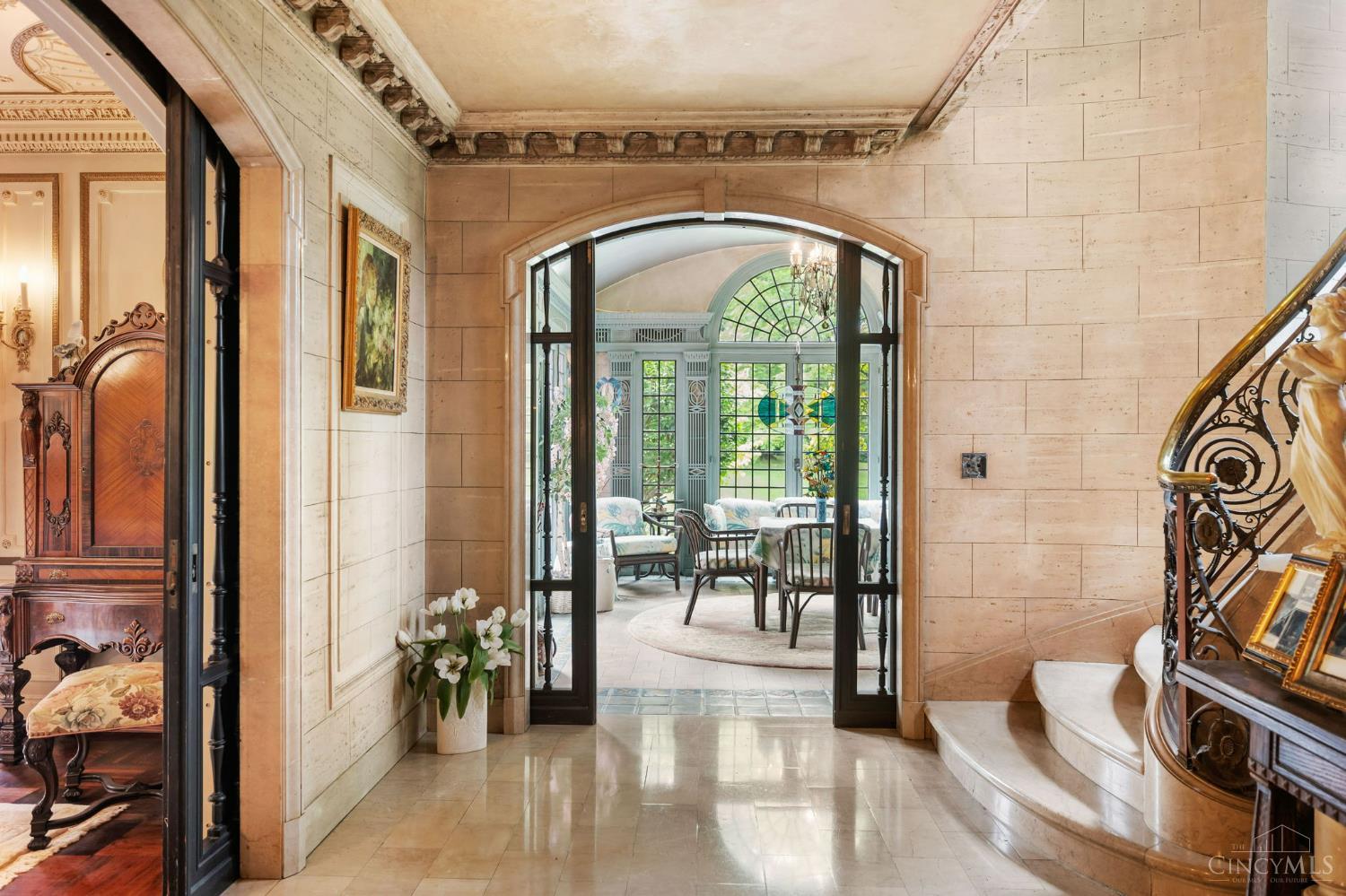 5114 Cleves Warsaw Pike