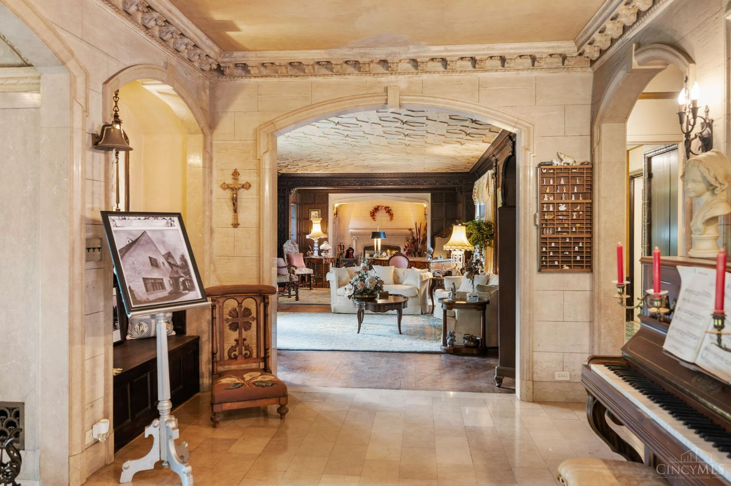 5114 Cleves Warsaw Pike