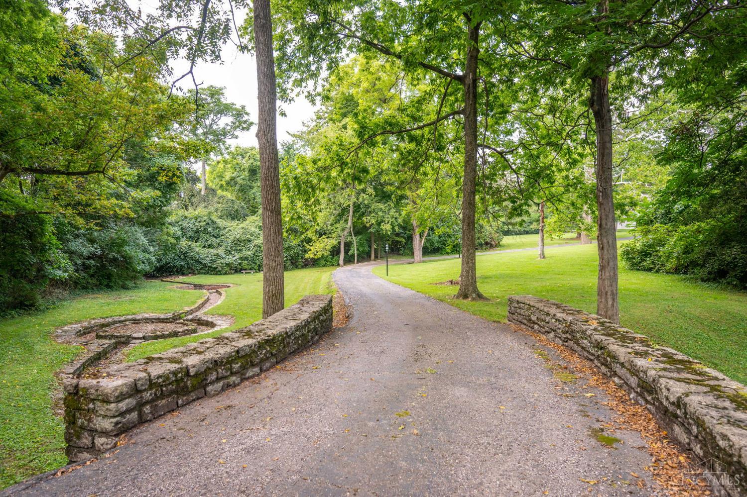 5114 Cleves Warsaw Pike