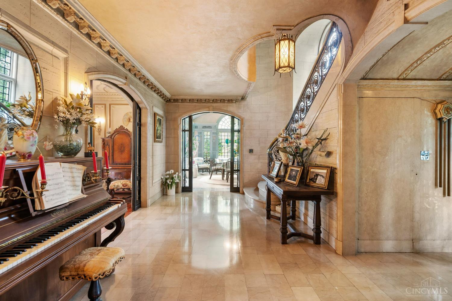 5114 Cleves Warsaw Pike