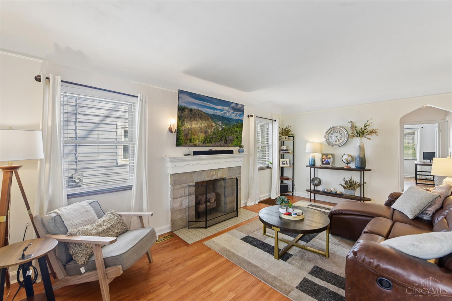 3411 Oak Lane
