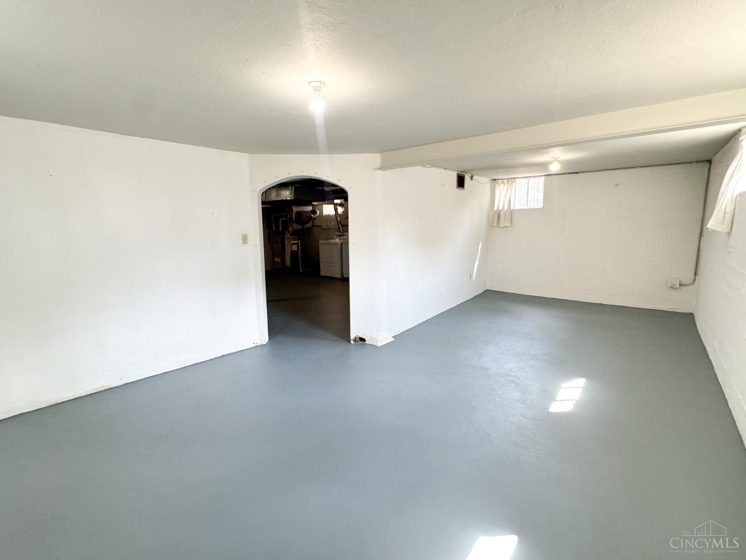 3411 Oak Lane