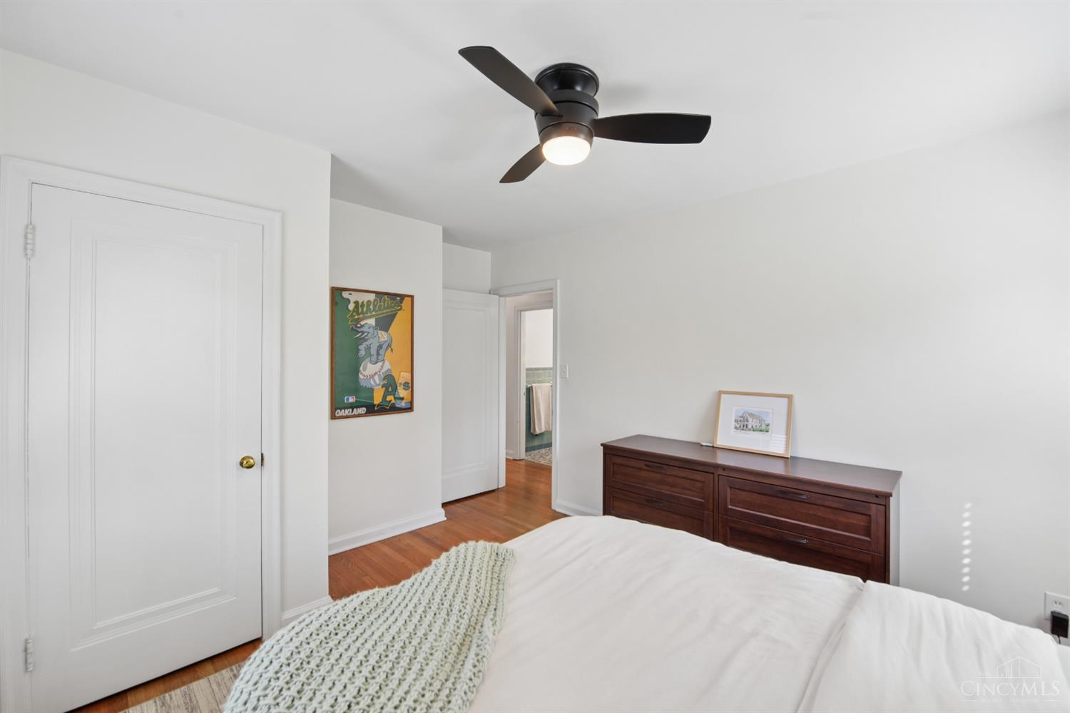 3411 Oak Lane