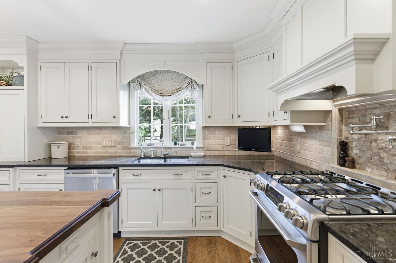 6604 Madeira Hills Drive