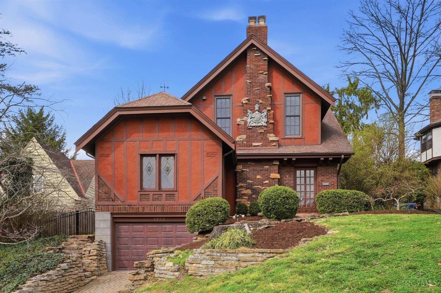 1253 Herschel Avenue