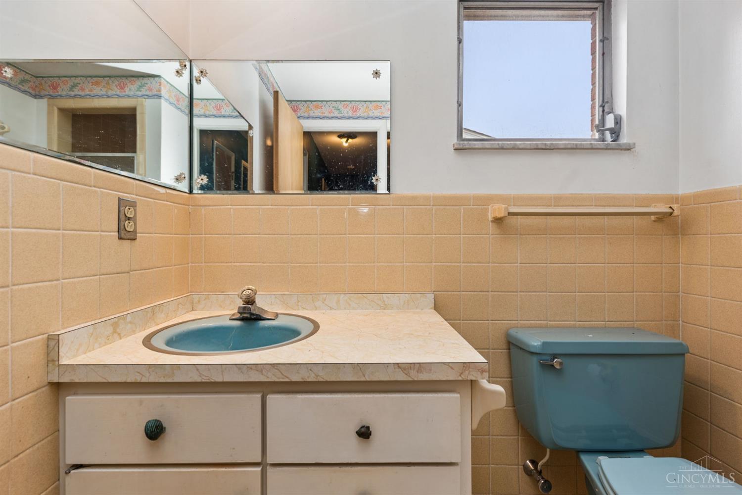 2951 Blue Haven Terrace