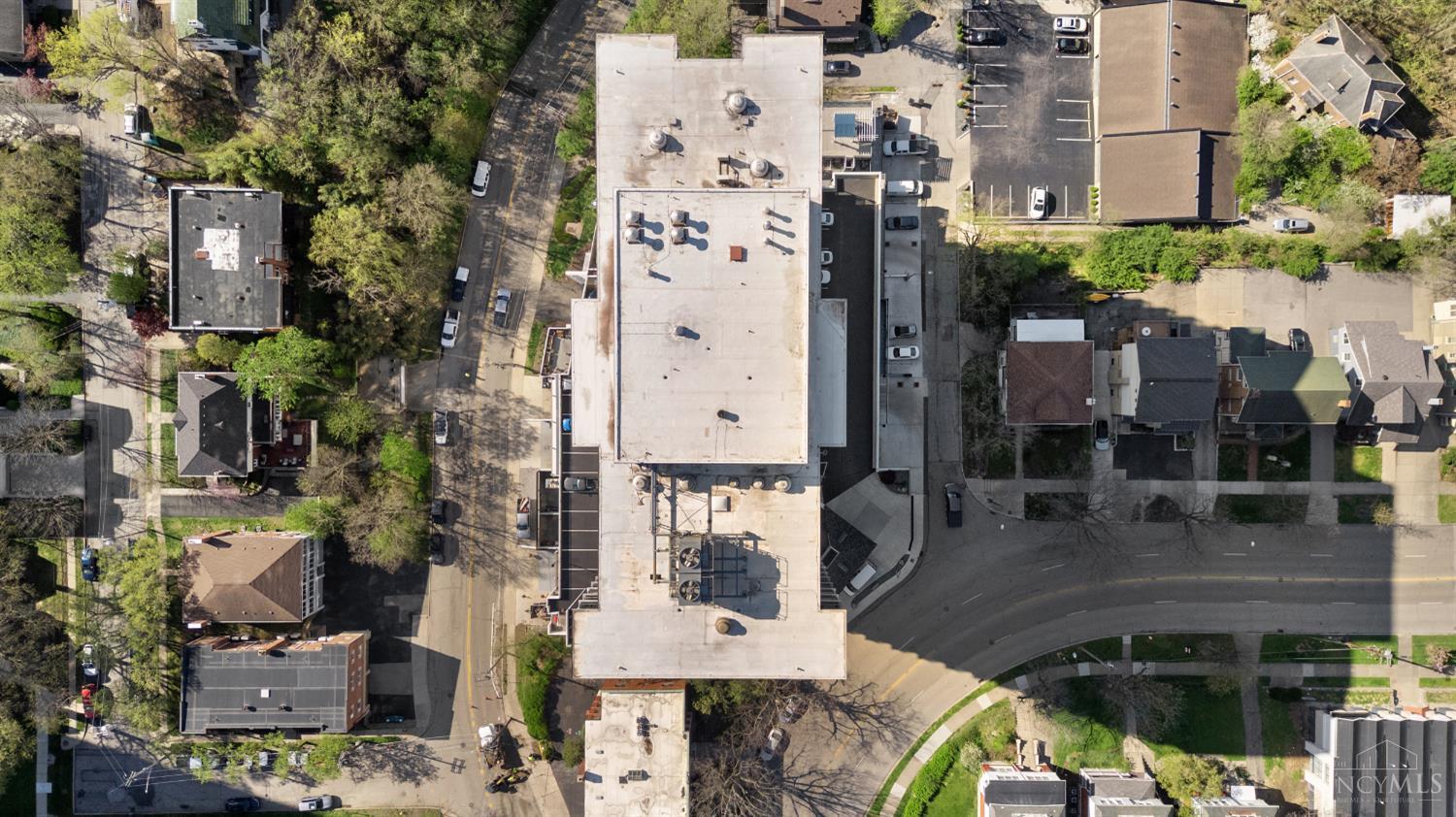 2200 Victory Parkway 1806