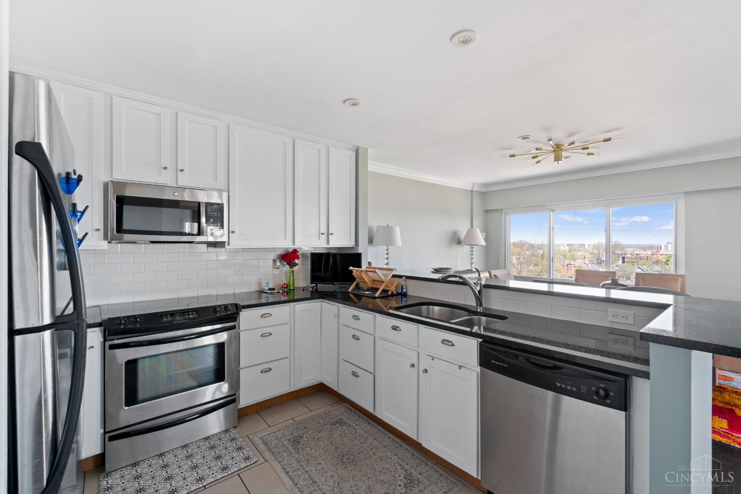 2200 Victory Parkway 1806