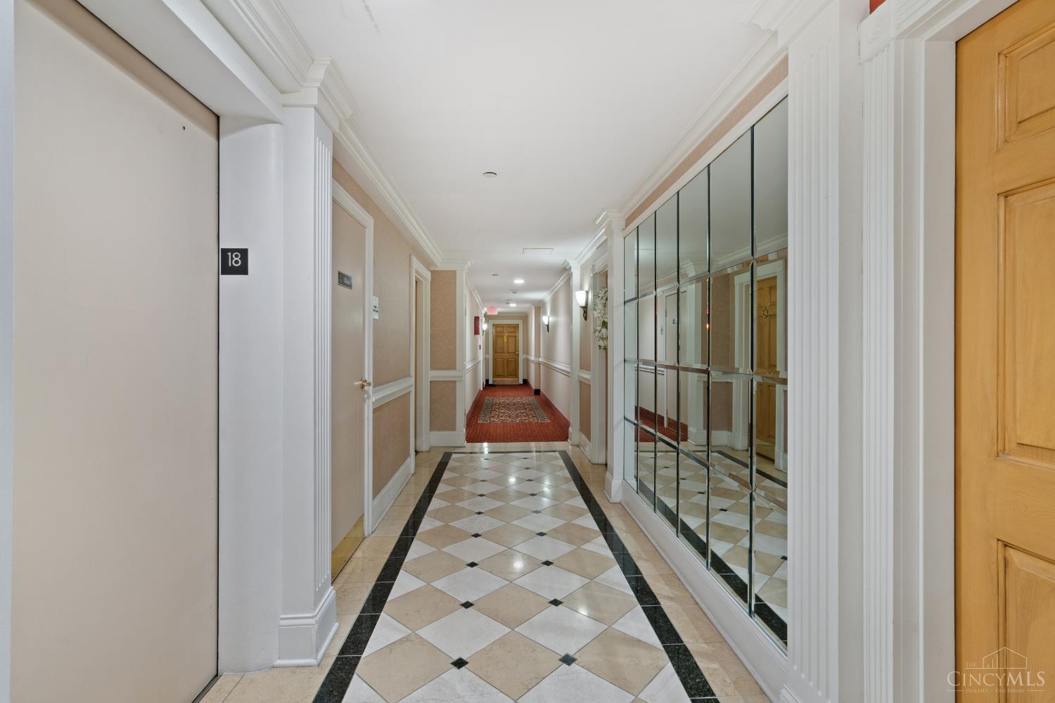 2200 Victory Parkway 1806