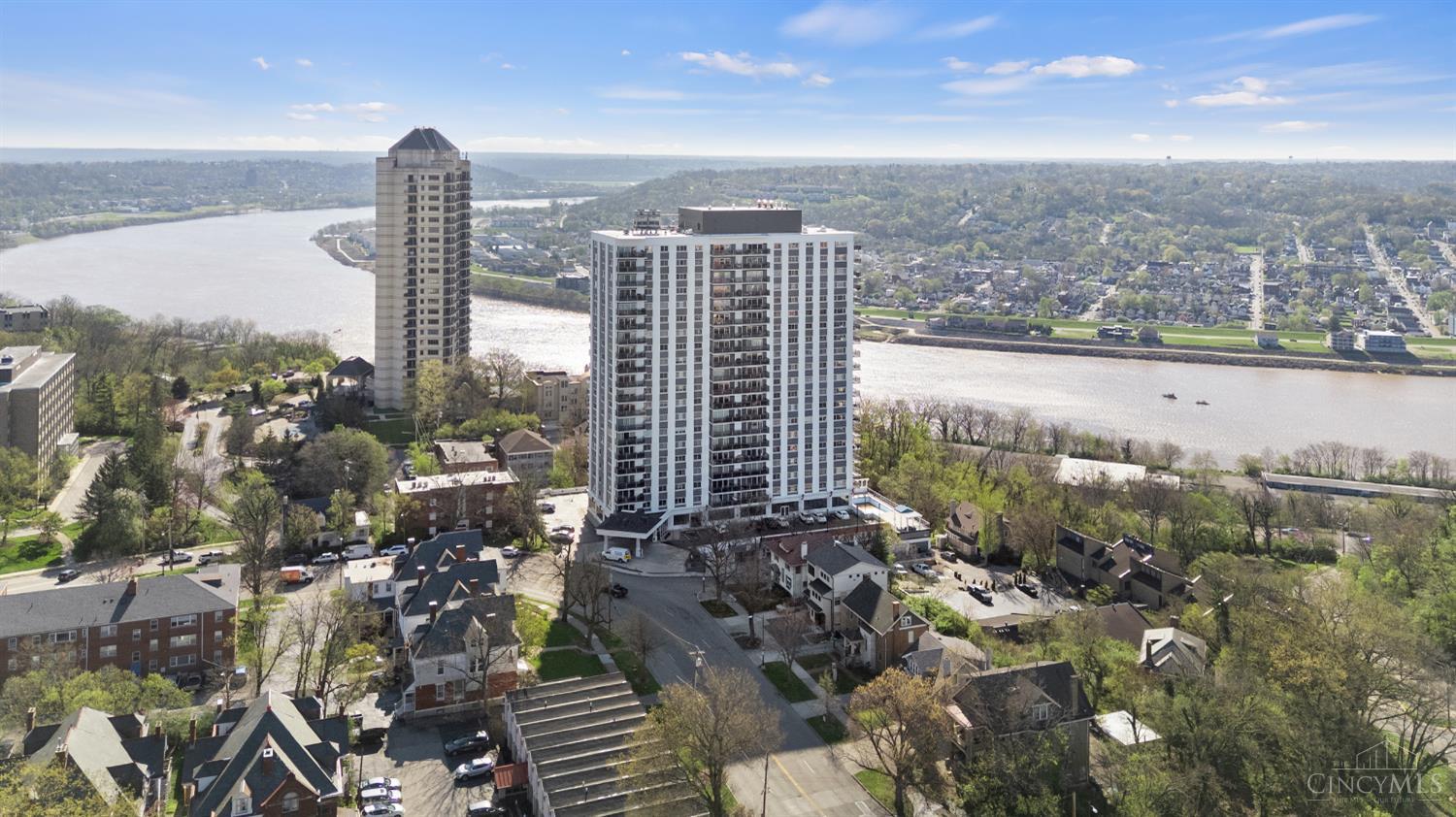 2200 Victory Parkway 1806