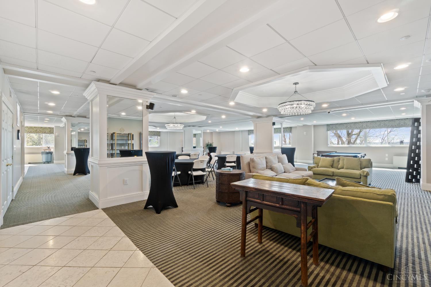 2200 Victory Parkway 1806