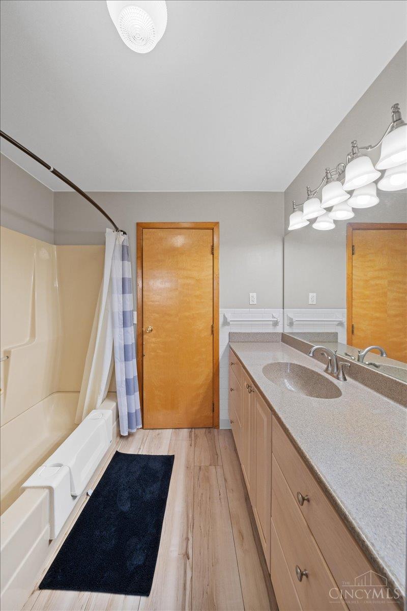 5669 Dutch Hollow Road