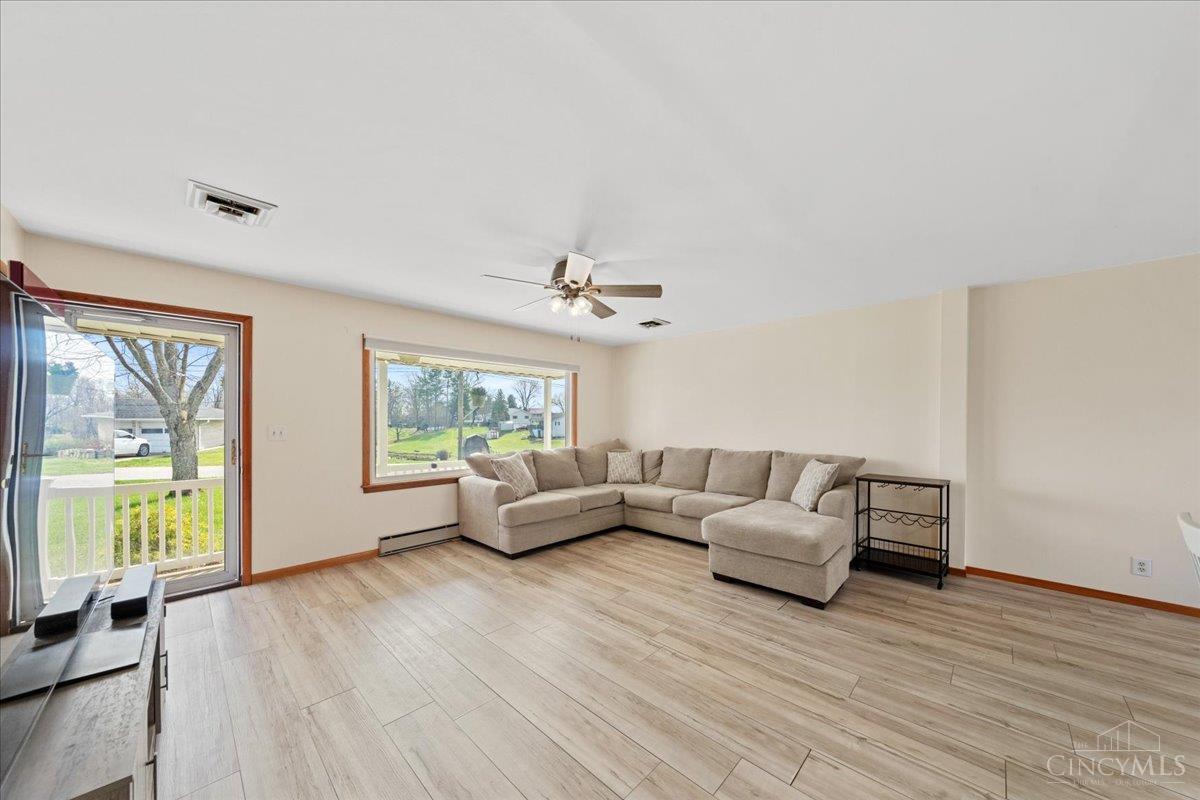 5669 Dutch Hollow Road