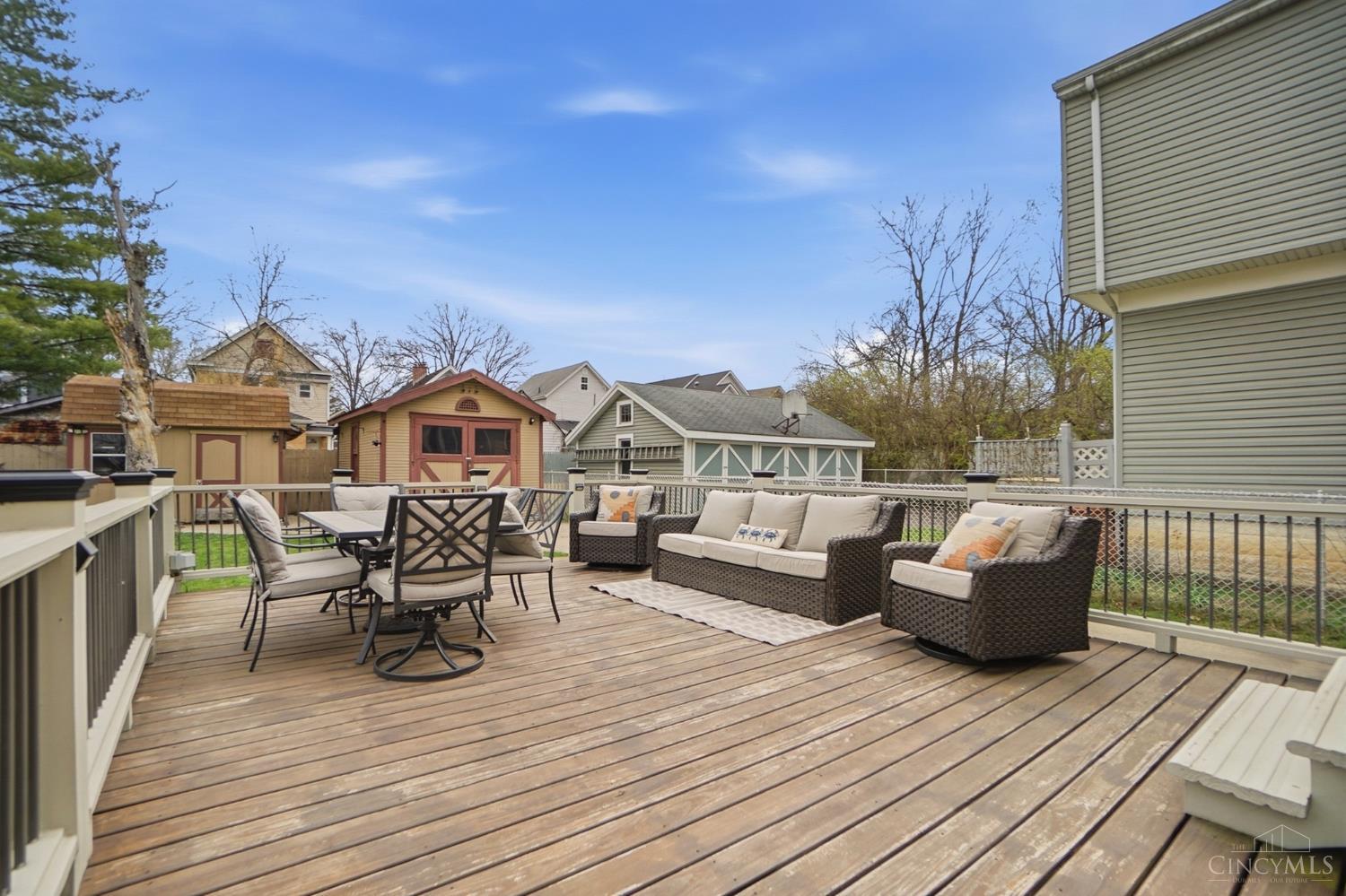 4310 Thirty Third Avenue