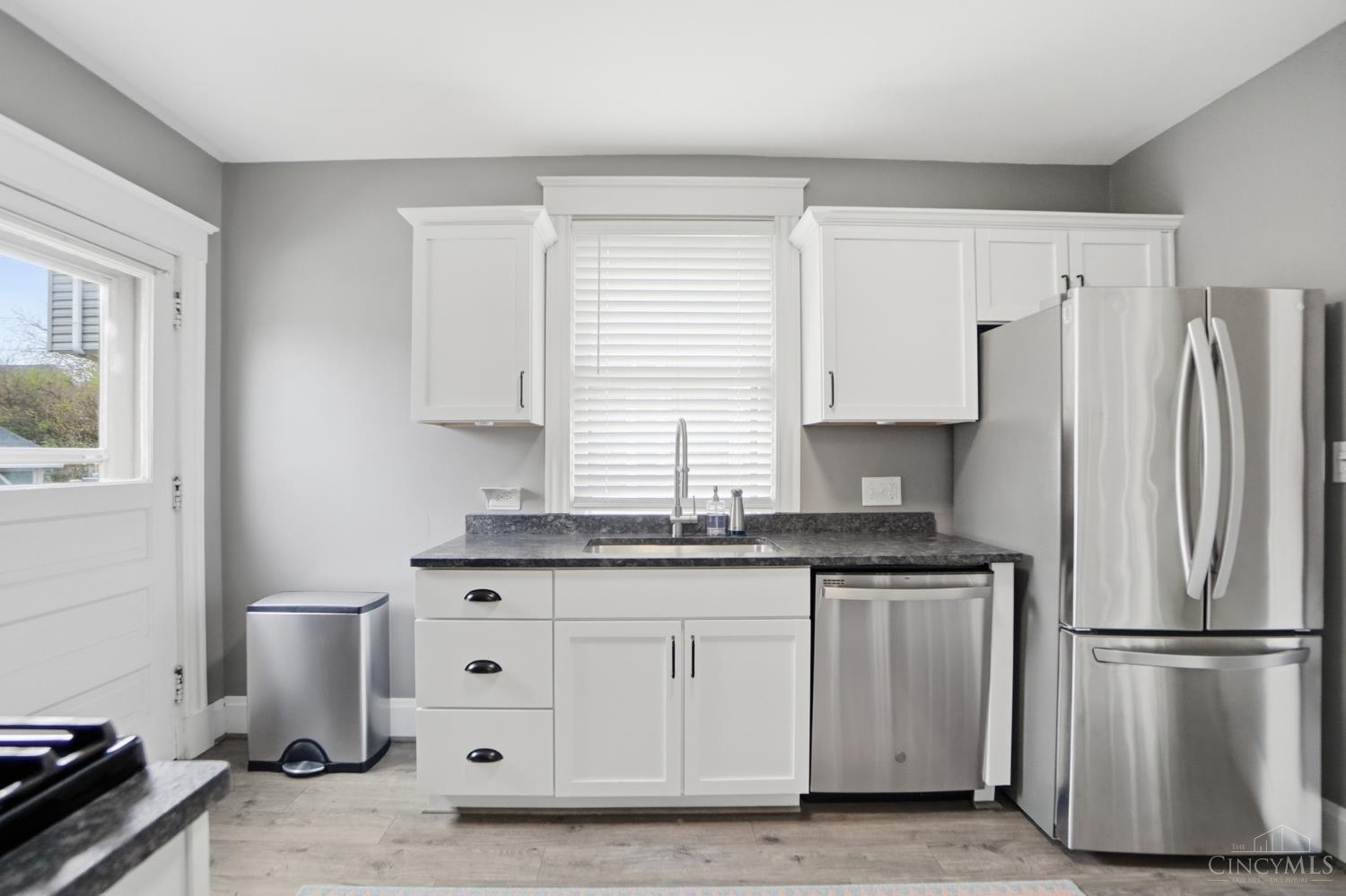 4310 Thirty Third Avenue