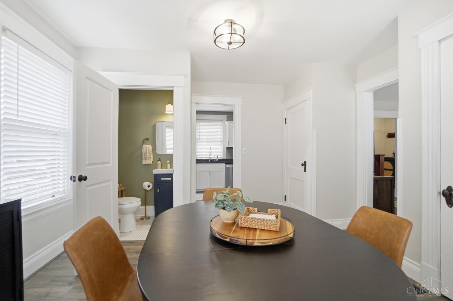 4310 Thirty Third Avenue