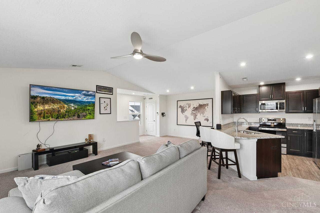 5168 Hazeltine Lane