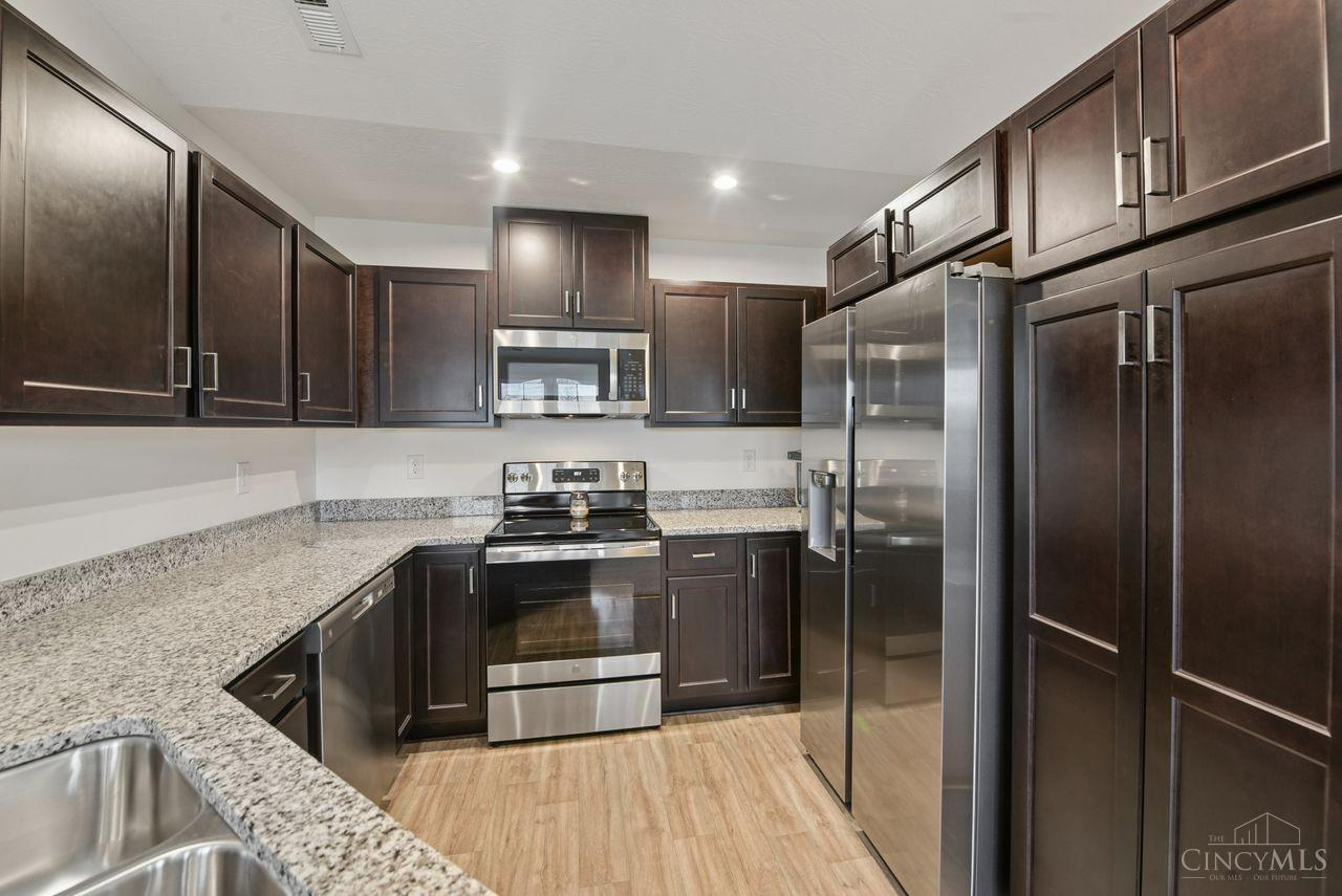 5168 Hazeltine Lane