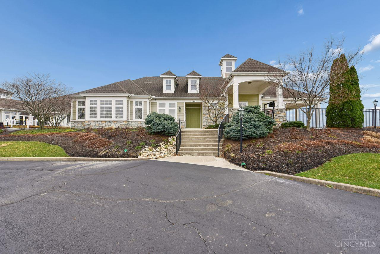 5168 Hazeltine Lane