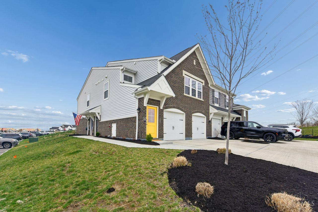 5168 Hazeltine Lane
