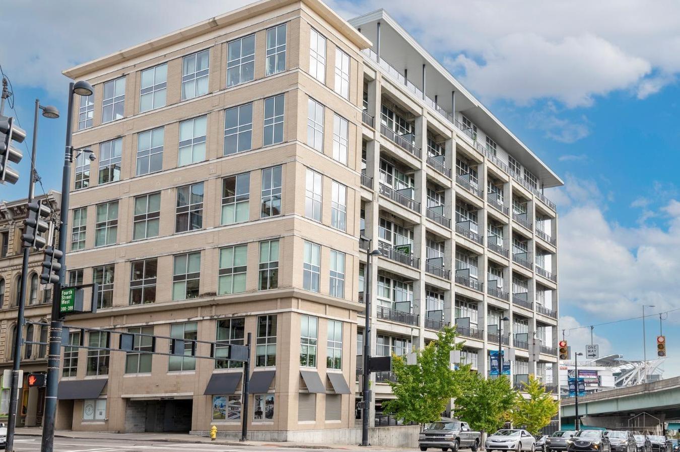 353 W Fourth Street 602