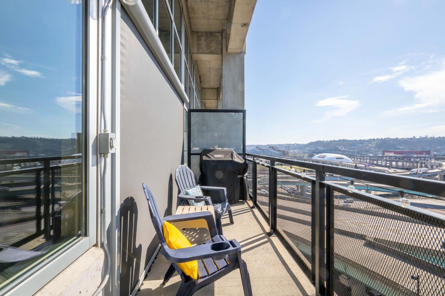 353 W Fourth Street 602