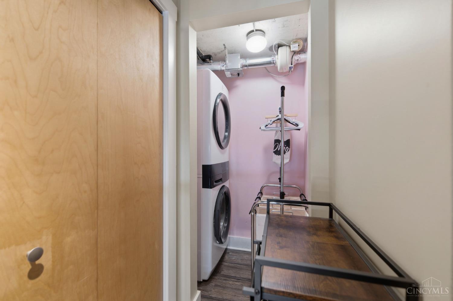 353 W Fourth Street 602