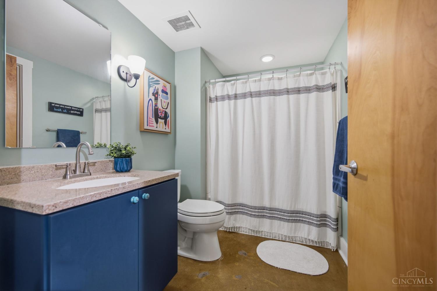 353 W Fourth Street 602