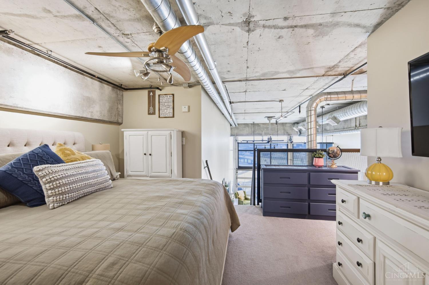 353 W Fourth Street 602