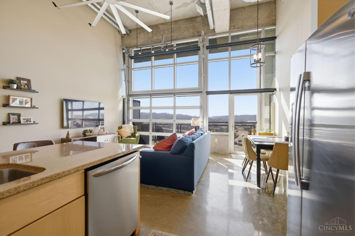 353 W Fourth Street 602