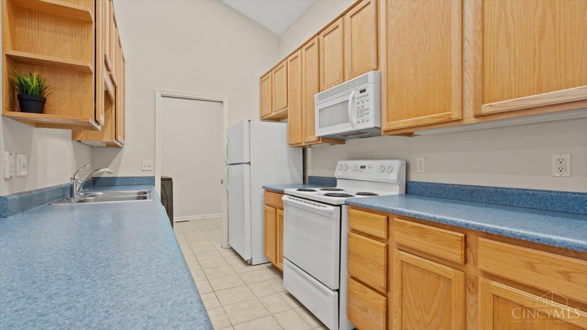 744 Breckenridge Court 204