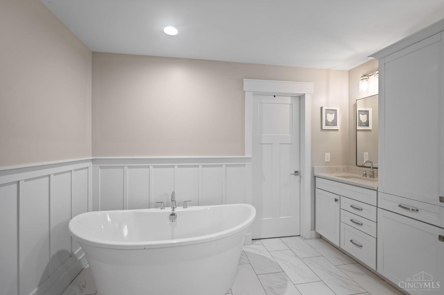 3443 Ault View Avenue