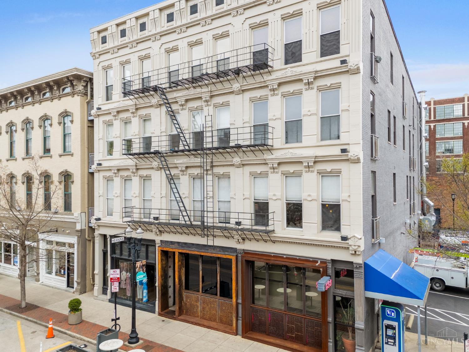 1214 Vine Street 3