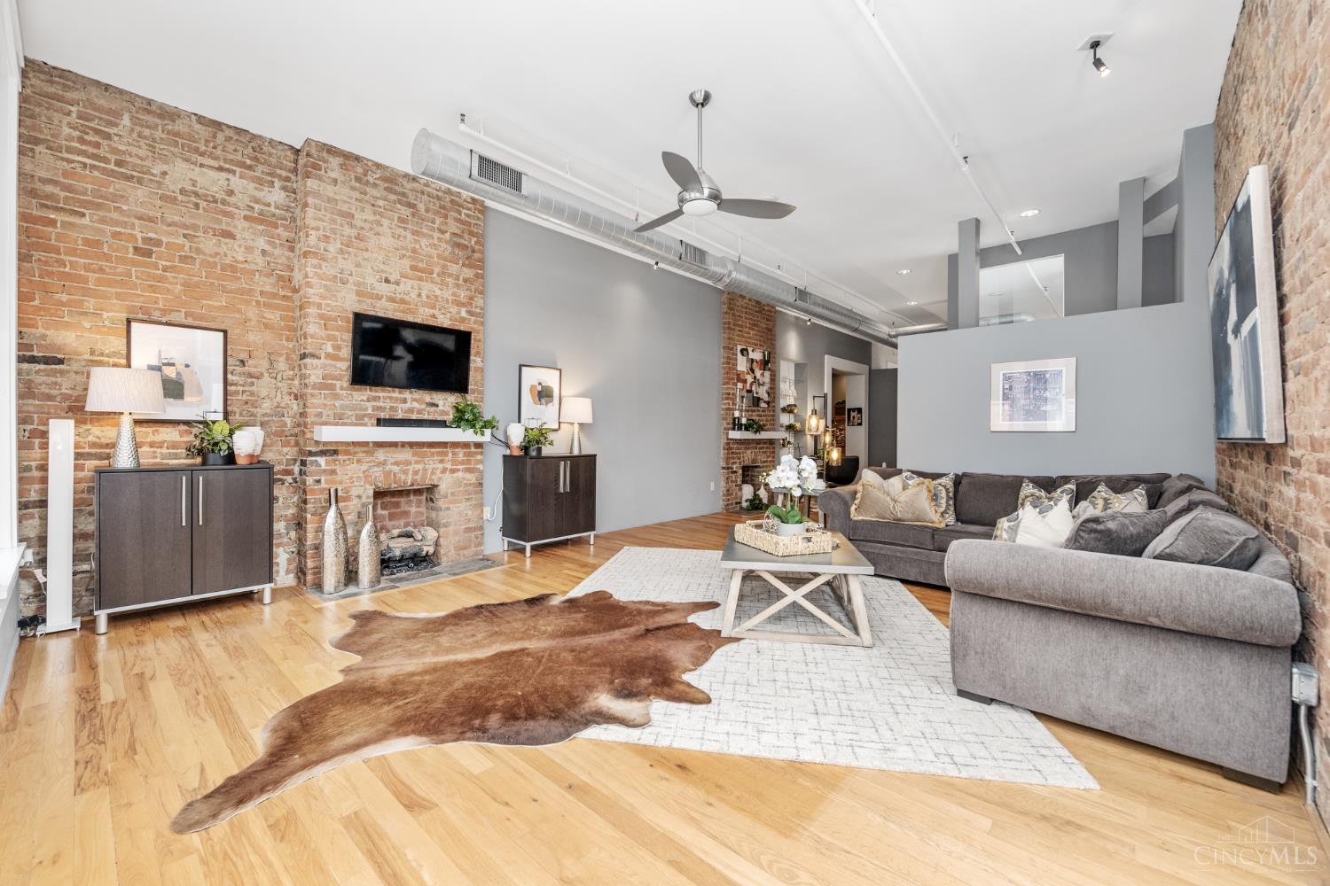 1214 Vine Street 3