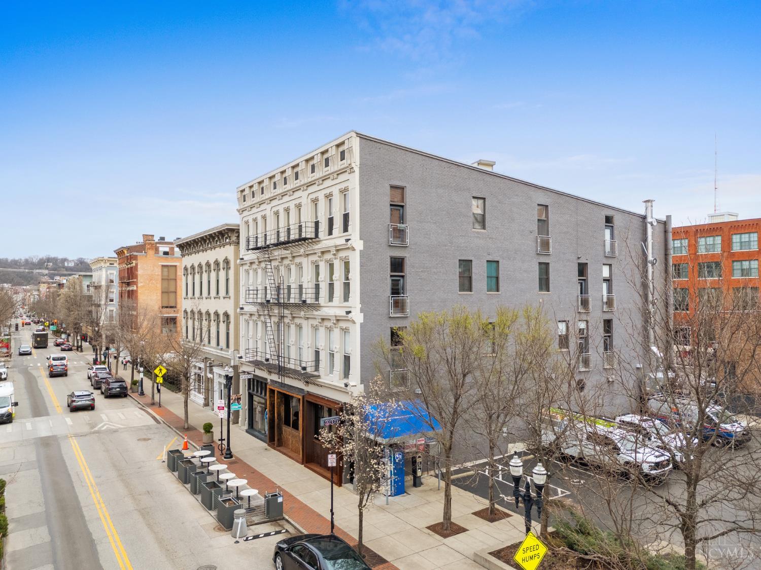 1214 Vine Street 3