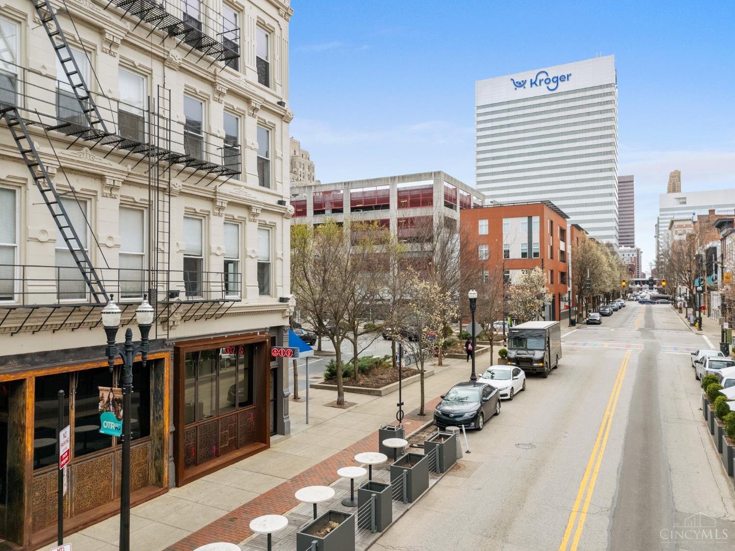 1214 Vine Street 3